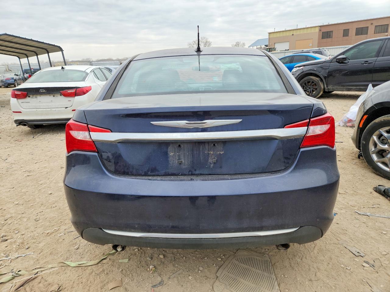 2013 CHRYSLER 200 LIMITED photo 11