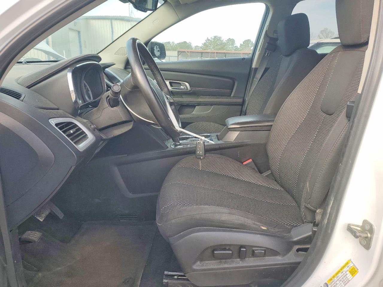 2015 GMC TERRAIN SLE photo 13