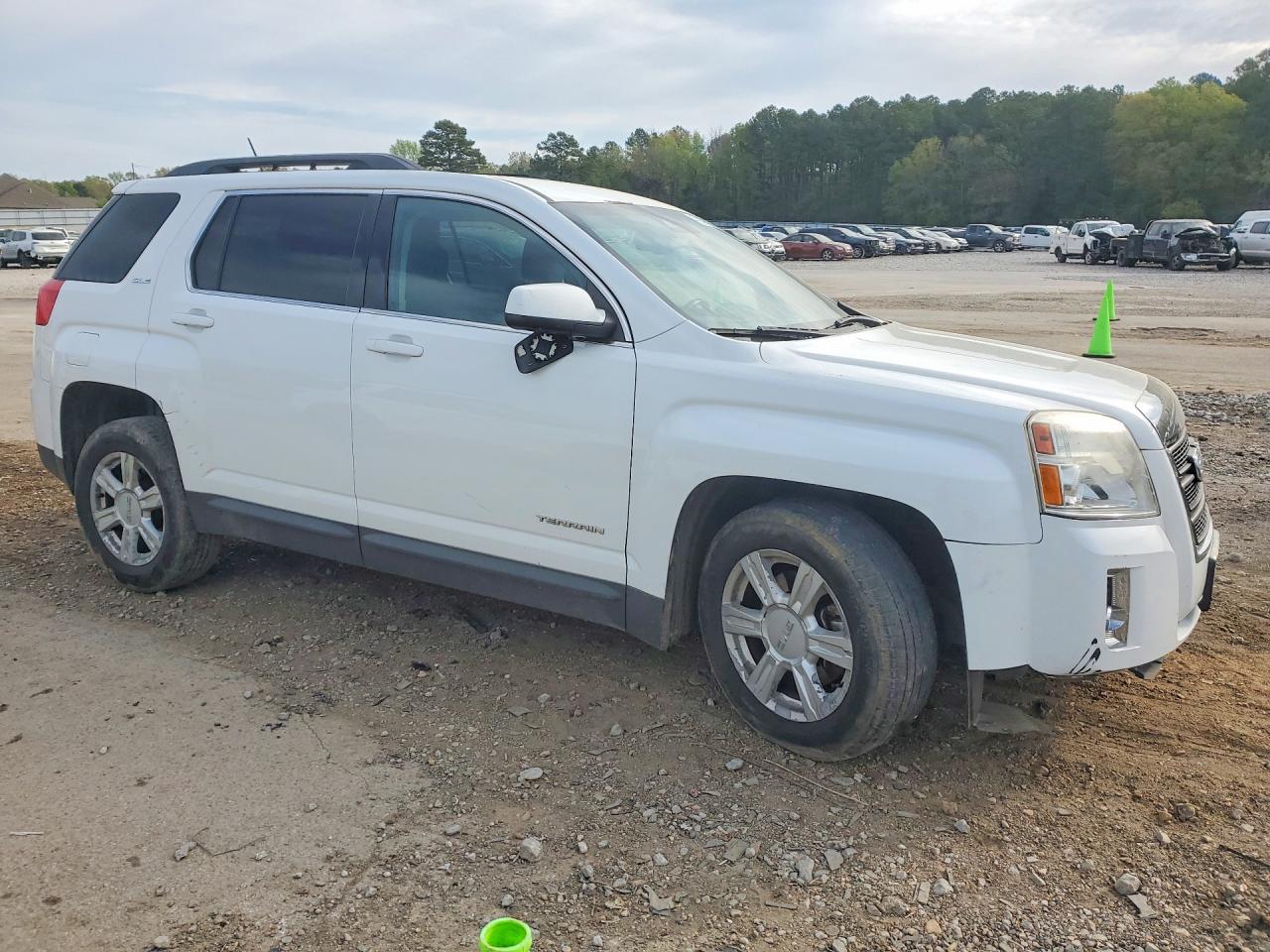 2015 GMC TERRAIN SLE photo 7