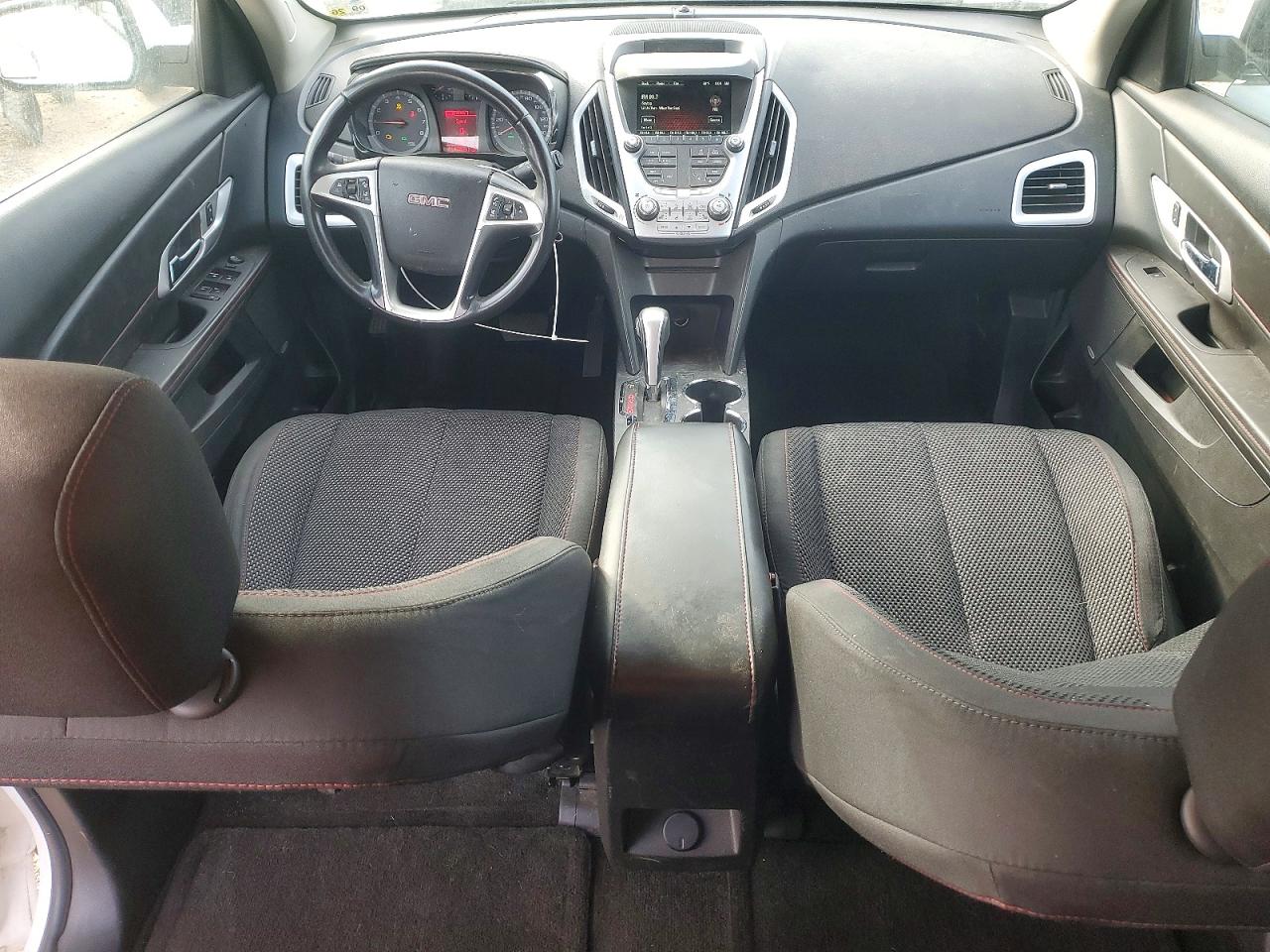2015 GMC TERRAIN SLE photo 15