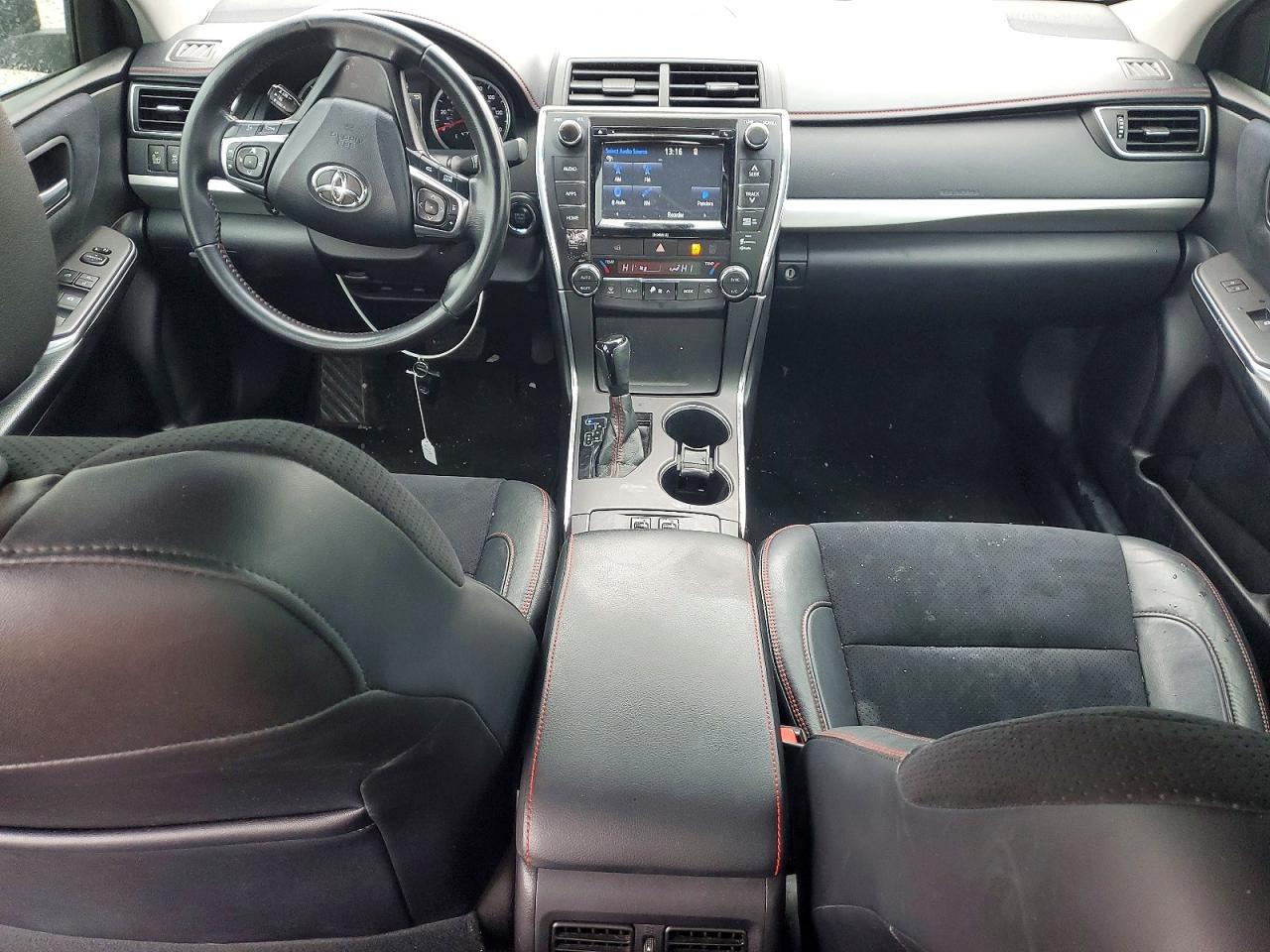 2016 TOYOTA CAMRY XSE V6 photo 8