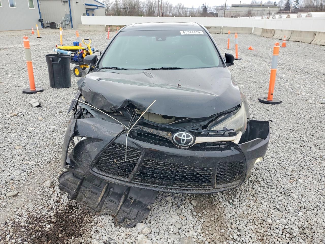 2016 TOYOTA CAMRY XSE V6 photo 5