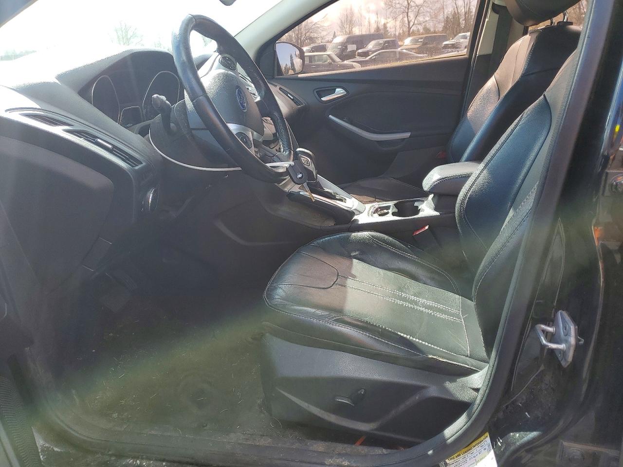 2014 FORD FOCUS SE photo 7
