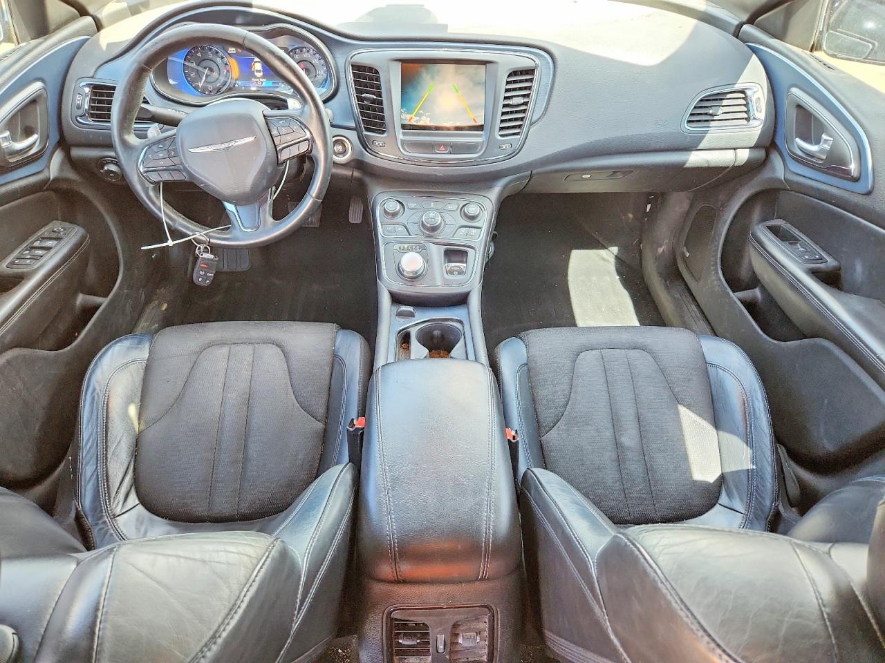 2015 CHRYSLER 200 S photo 22