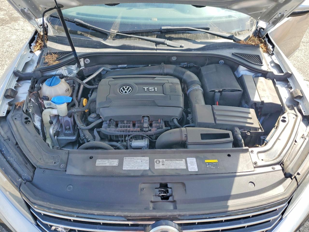 2017 VOLKSWAGEN PASSAT R-LINE photo 21