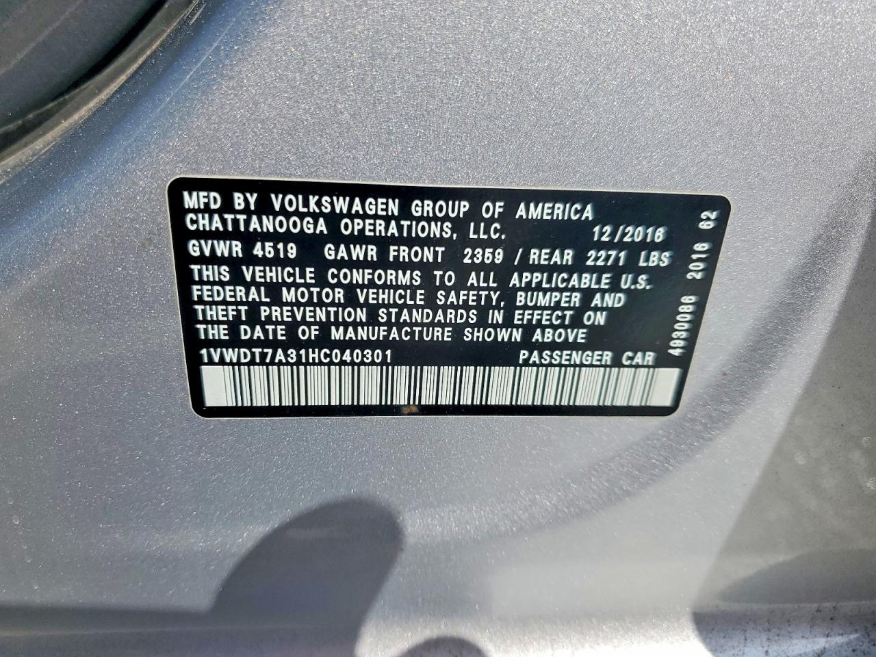 2017 VOLKSWAGEN PASSAT R-LINE photo 23