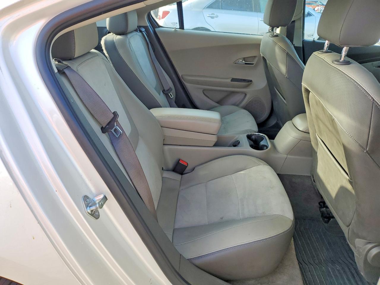 2014 CHEVROLET VOLT photo 28