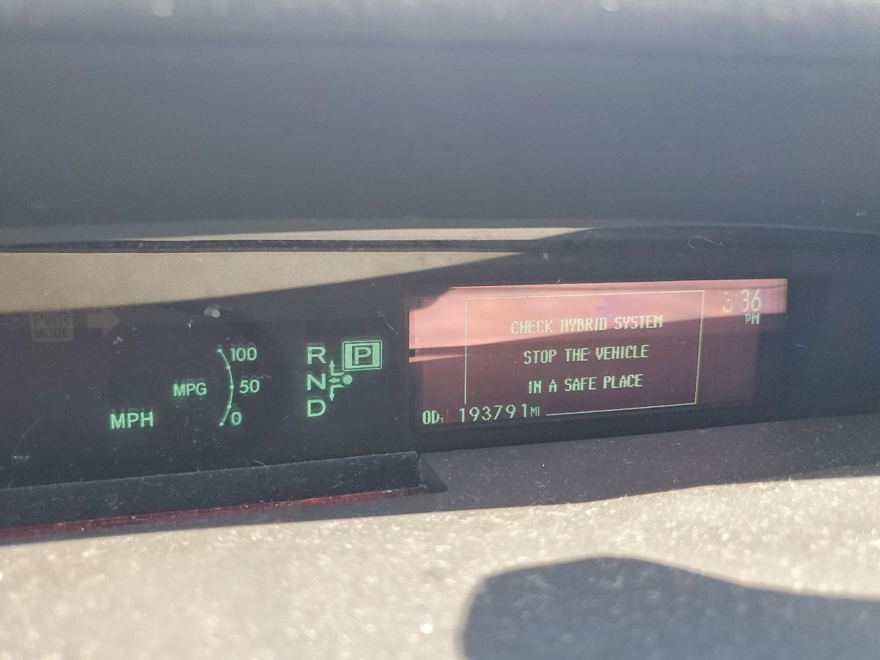 2012 TOYOTA PRIUS TWO photo 9