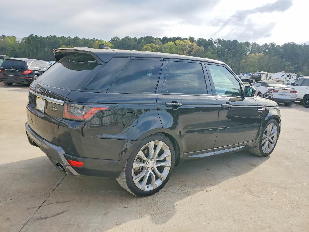 2019 LAND ROVER RANGE ROVER SPORT HSE photo 3