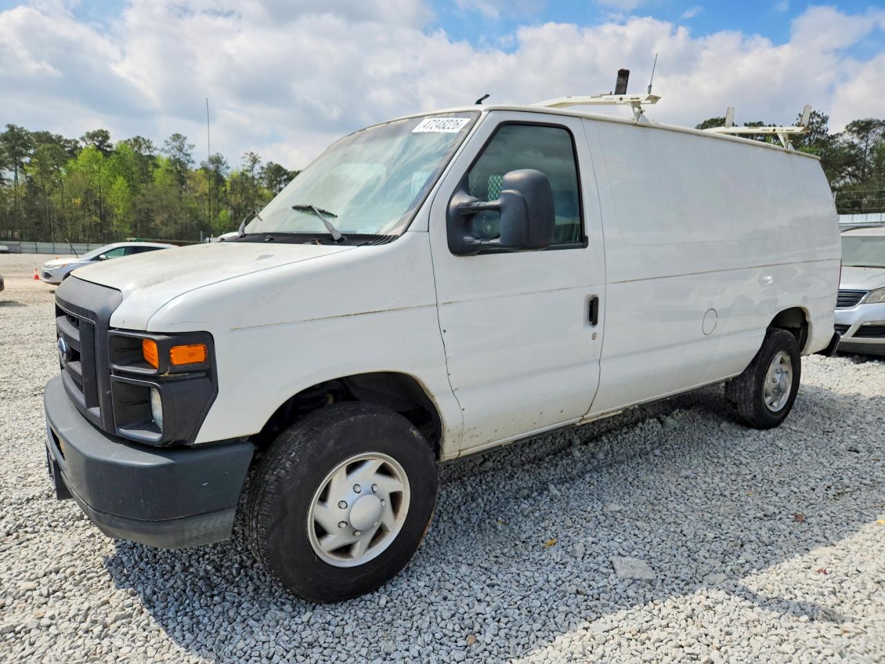 2011 FORD E250