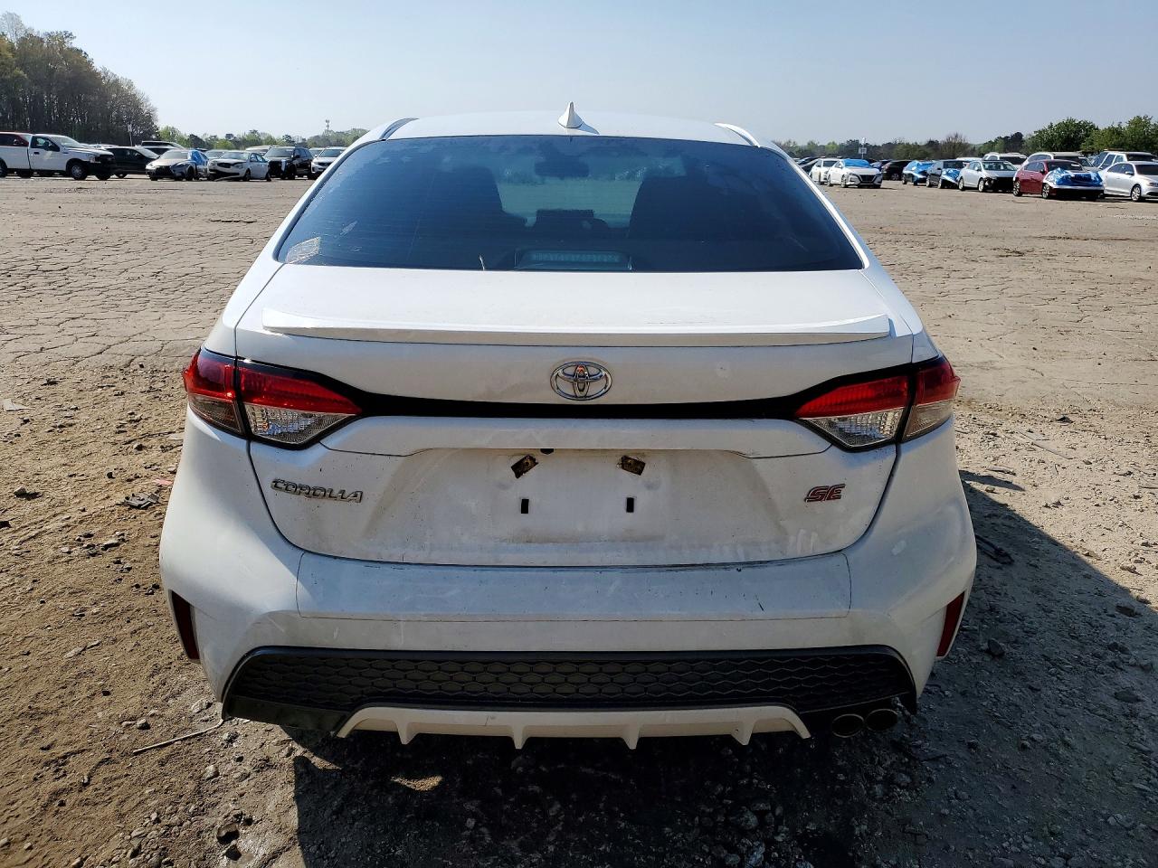 2020 TOYOTA COROLLA SE photo 6