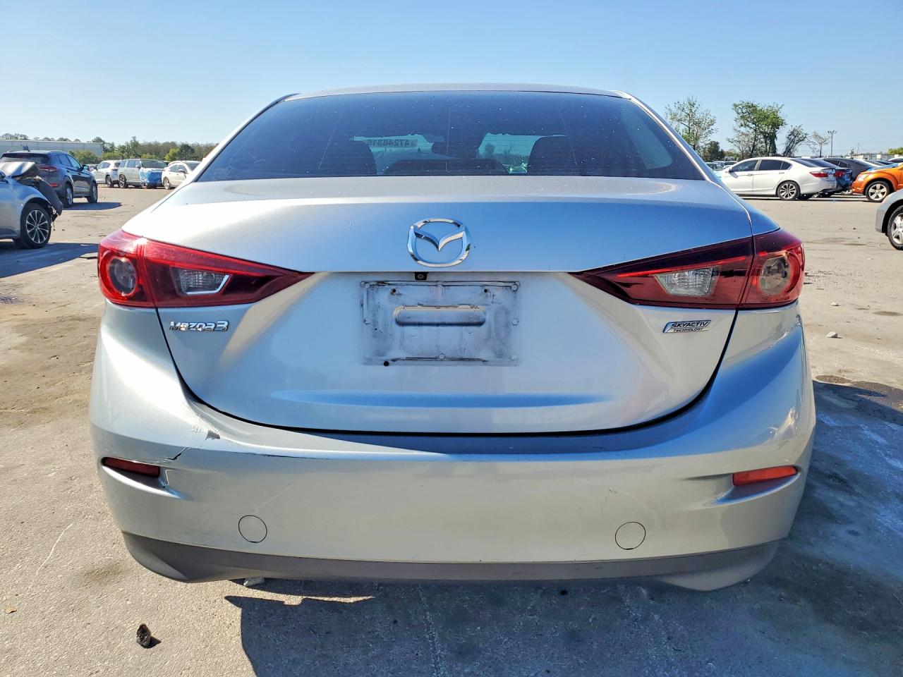 2018 MAZDA 3 photo 6