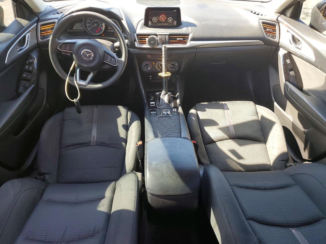 2018 MAZDA 3 photo 8