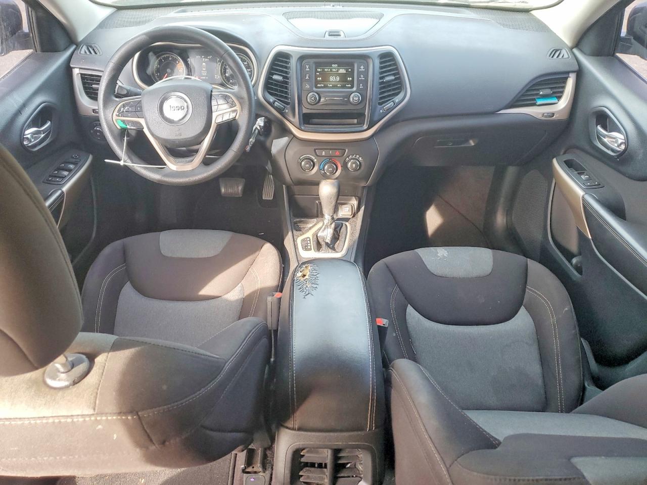 2018 JEEP CHEROKEE LATITUDE photo 8