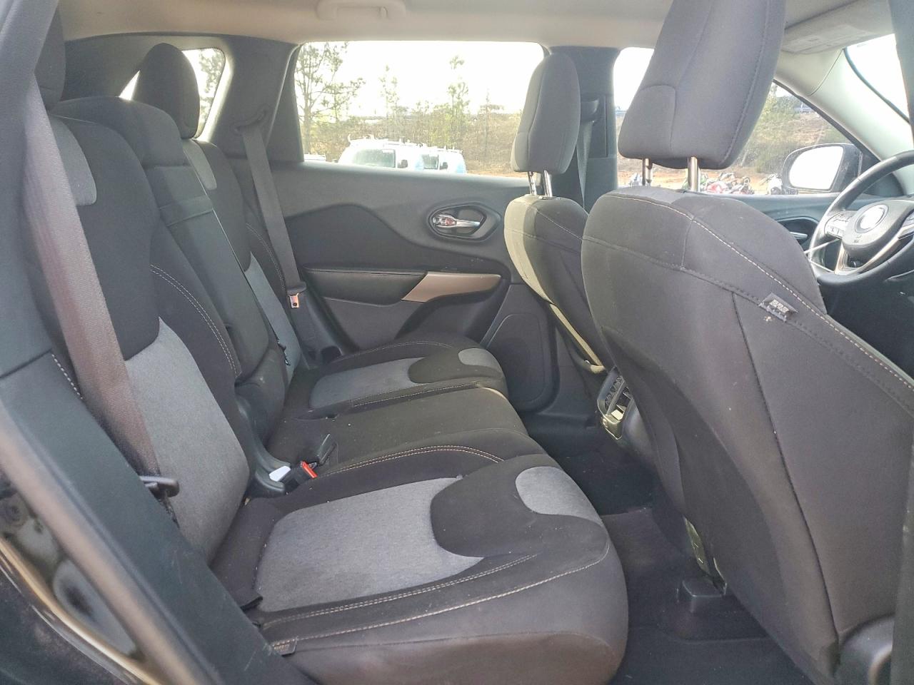 2018 JEEP CHEROKEE LATITUDE photo 10