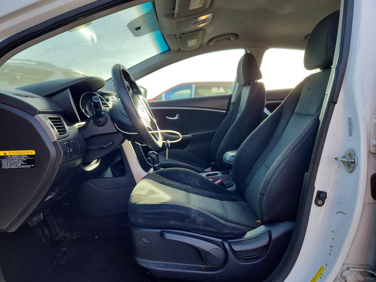 2017 HYUNDAI ELANTRA GT BASE photo 7