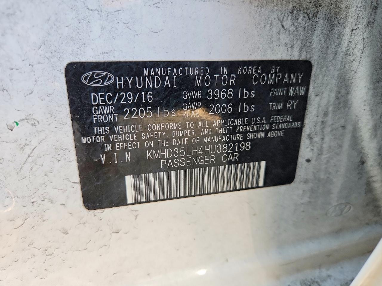 2017 HYUNDAI ELANTRA GT BASE photo 12