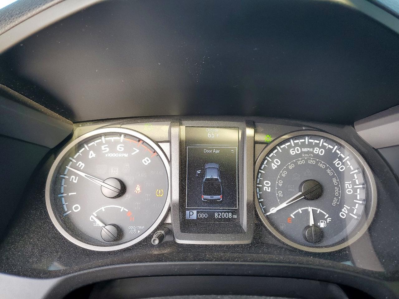 2019 TOYOTA TACOMA TRD OFF-ROAD photo 17