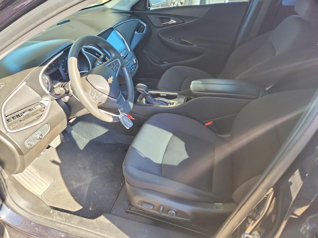 2023 CHEVROLET MALIBU LT photo 13