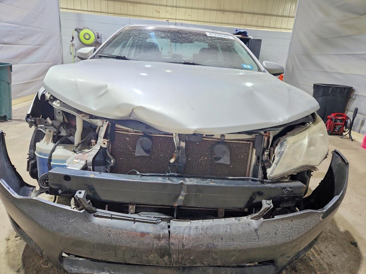 2012 TOYOTA CAMRY LE photo 9