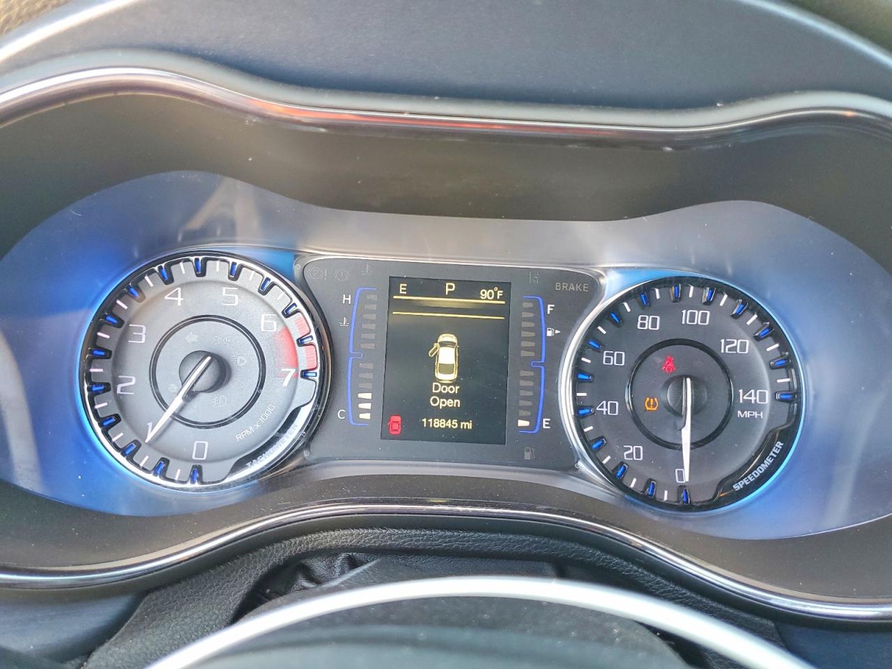 2016 CHRYSLER 200 photo 25