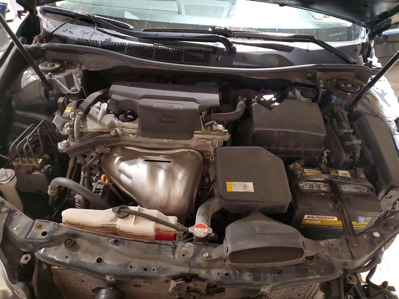2016 TOYOTA CAMRY LE photo 31