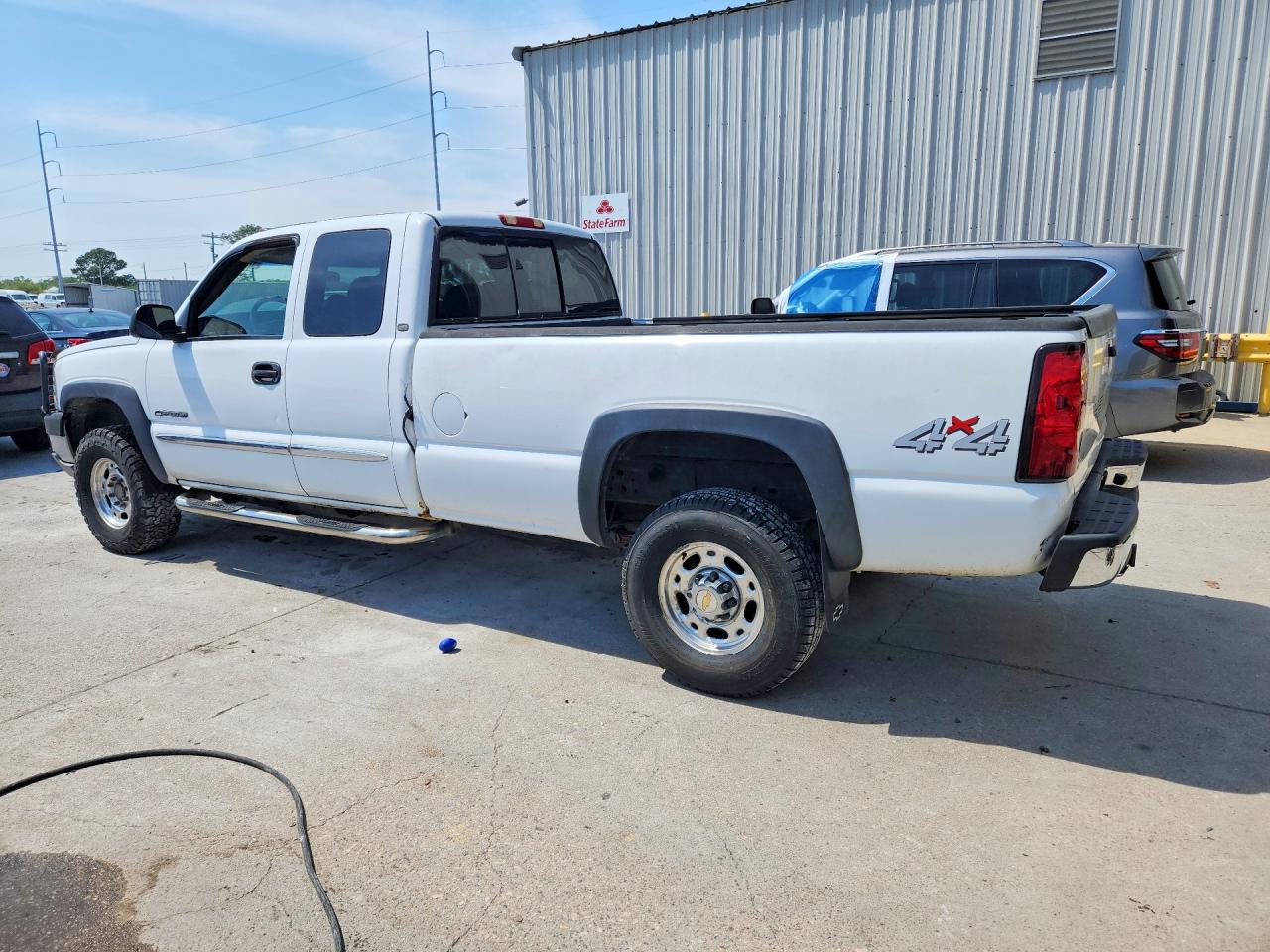 2003 CHEVROLET SILVERADO K2500 HEAVY DUTY photo 2