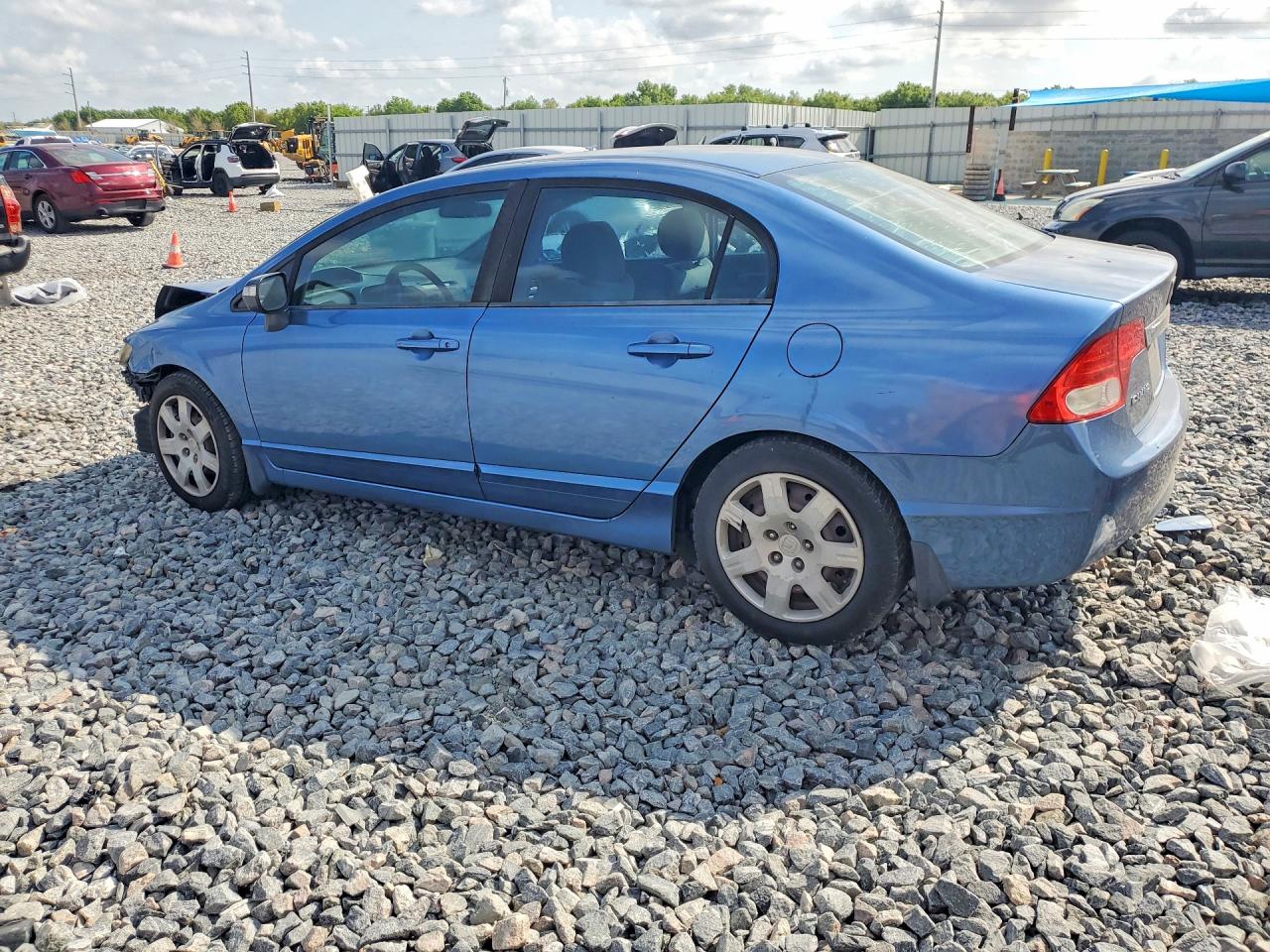 2010 HONDA CIVIC LX photo 4