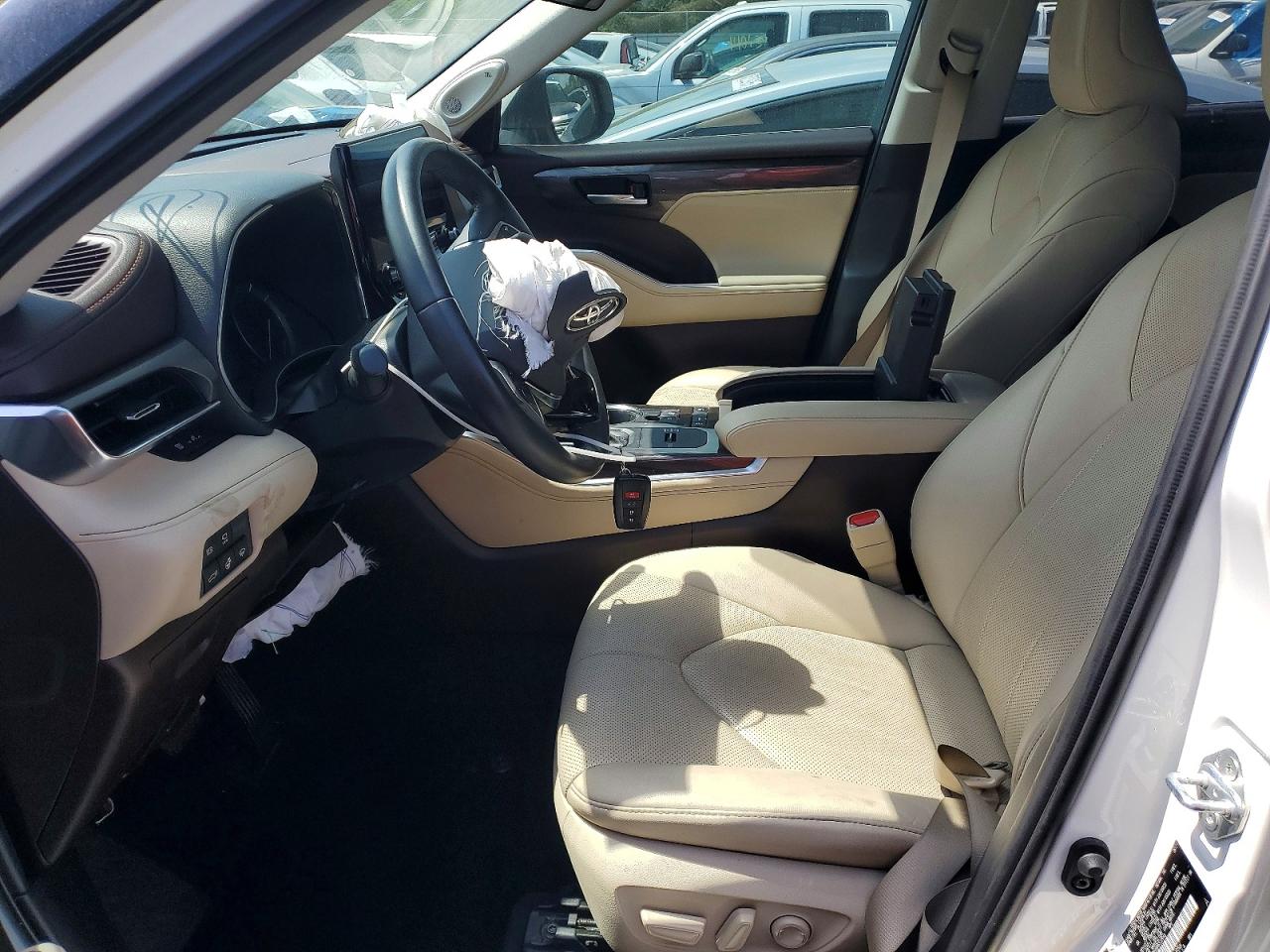 2021 TOYOTA HIGHLANDER LIMITED photo 19