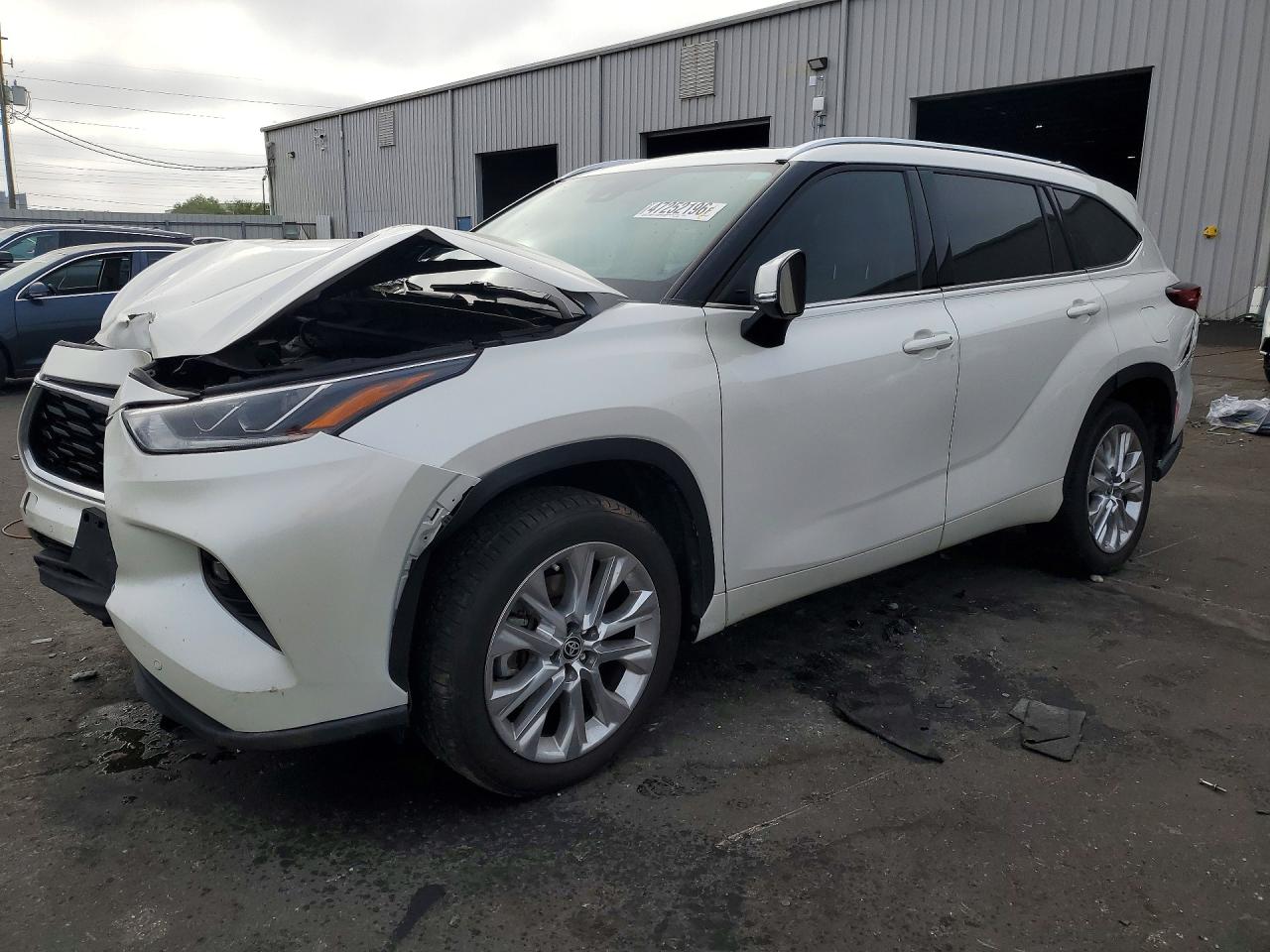 2021 TOYOTA HIGHLANDER