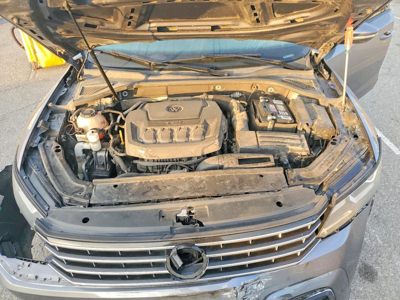 2019 VOLKSWAGEN PASSAT photo 21