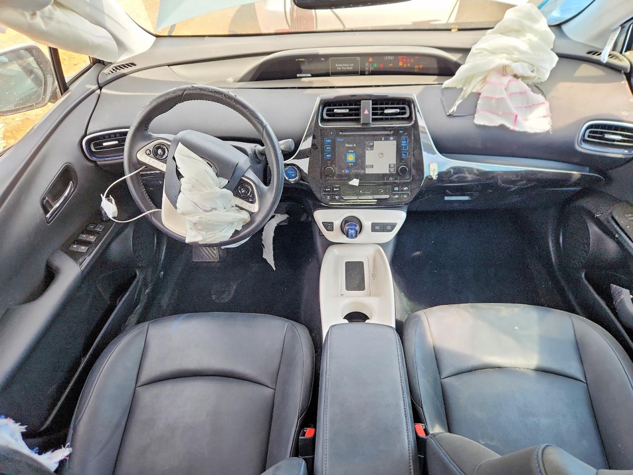2016 TOYOTA PRIUS FOUR TOURING photo 8