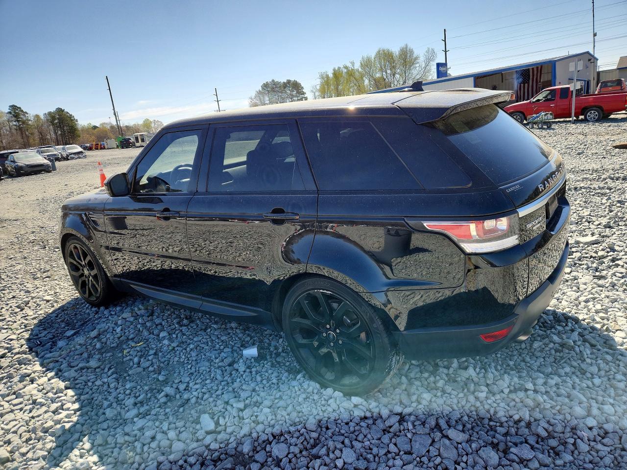 2016 LAND ROVER RANGE ROVER SPORT SE photo 2