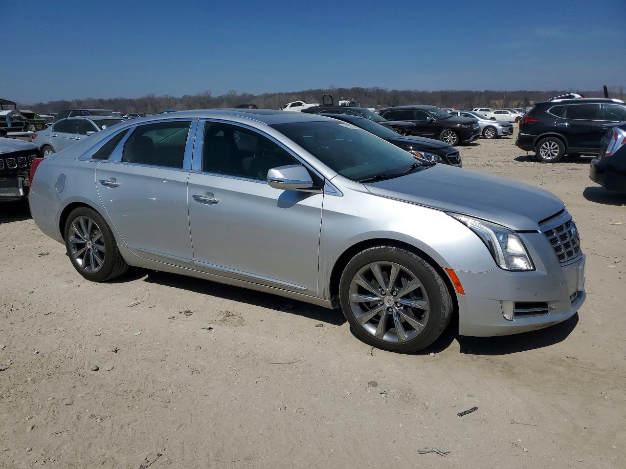 2013 CADILLAC XTS LUXURY COLLECTION photo 4