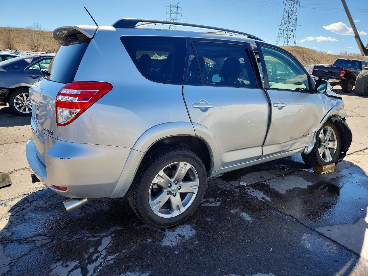 2011 TOYOTA RAV4 SPORT photo 3