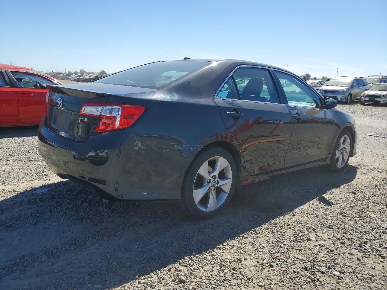2013 TOYOTA CAMRY SE V6 photo 3