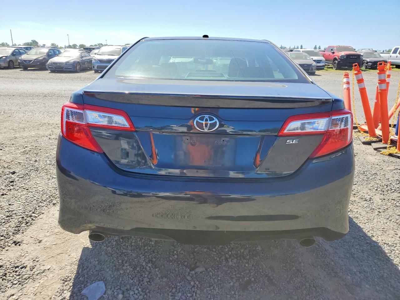 2013 TOYOTA CAMRY SE V6 photo 6