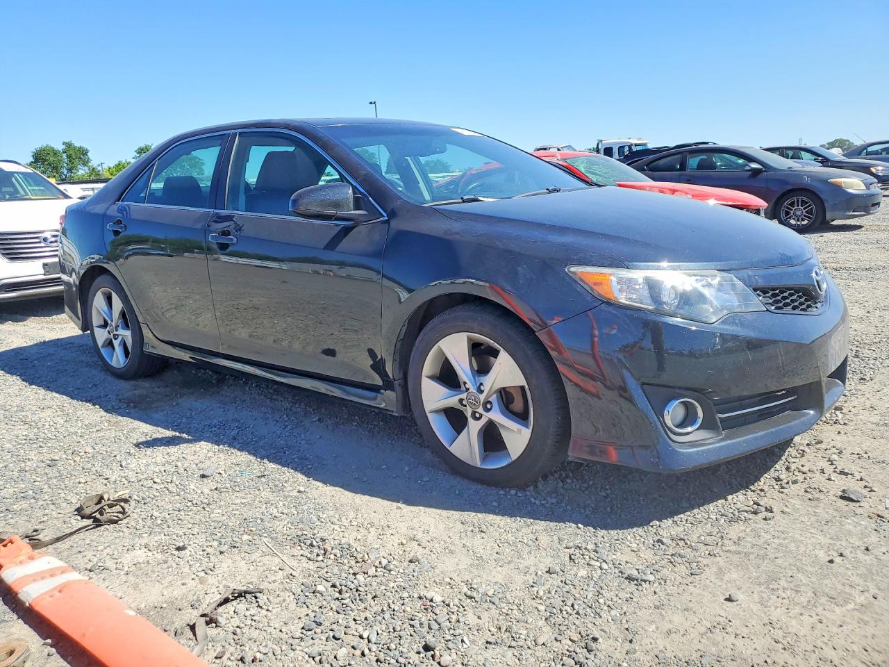 2013 TOYOTA CAMRY SE V6 photo 4