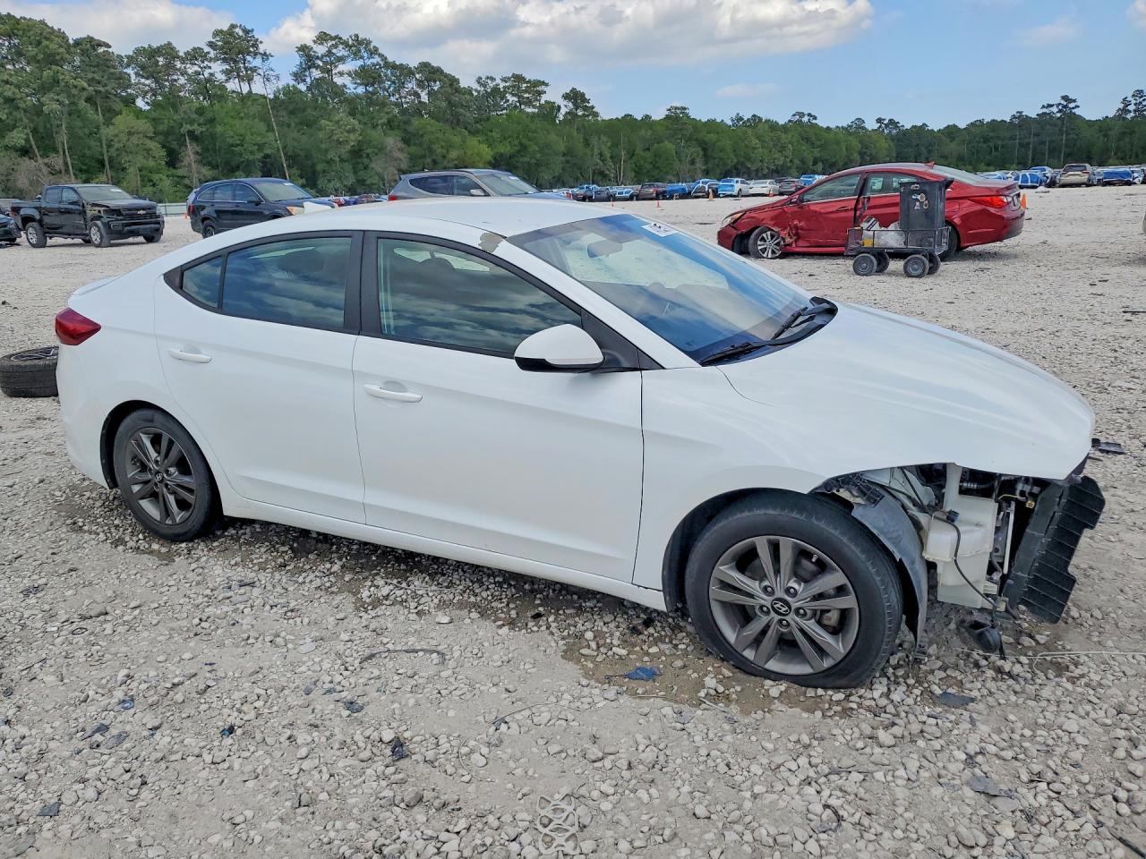 2018 HYUNDAI ELANTRA SEL photo 4