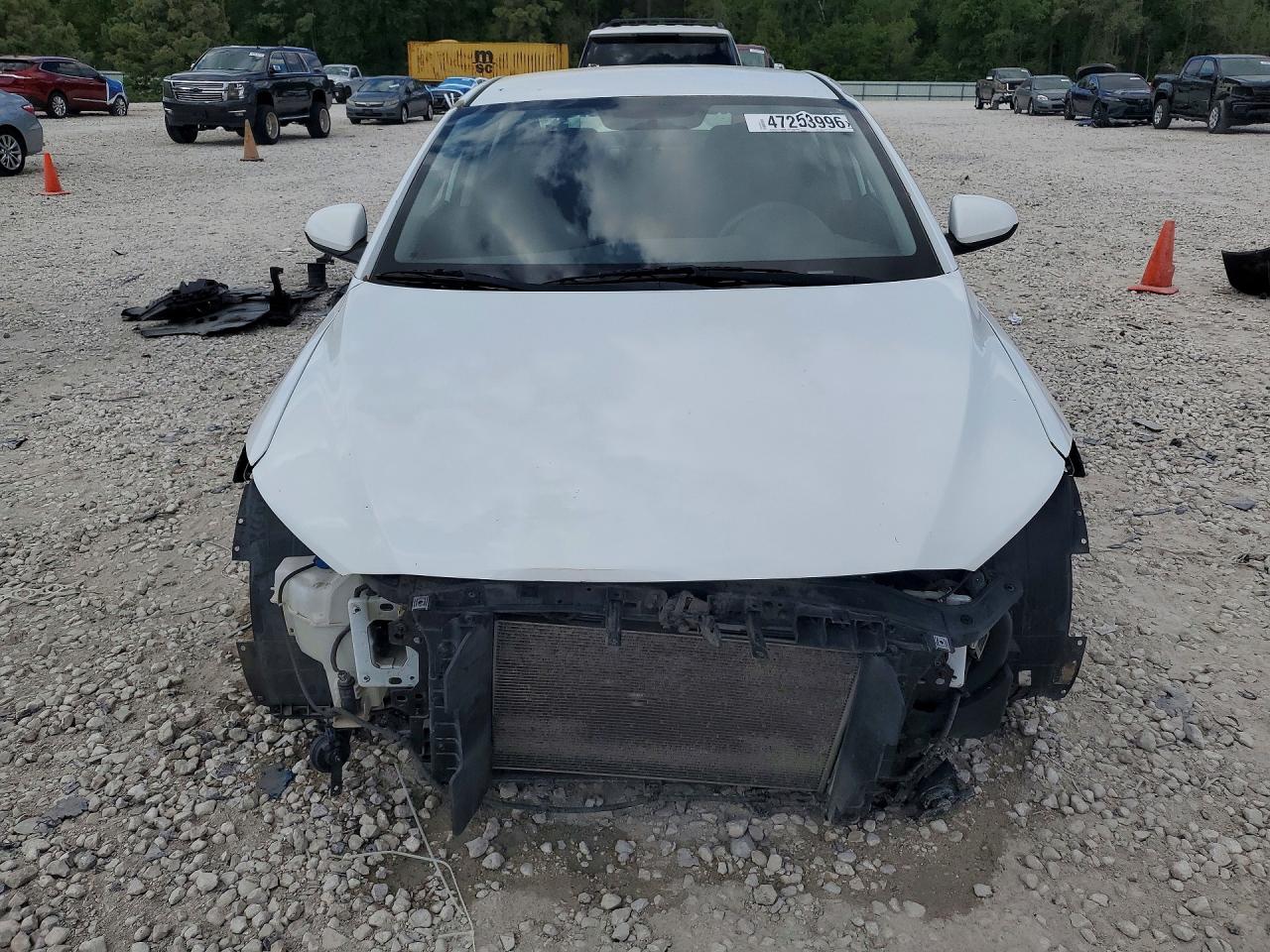 2018 HYUNDAI ELANTRA SEL photo 5