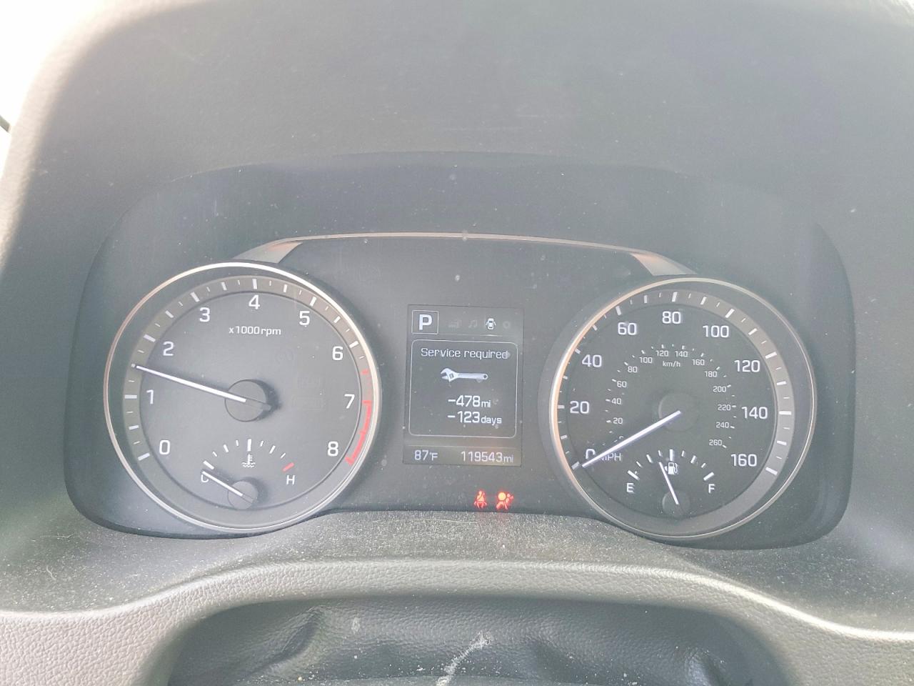 2018 HYUNDAI ELANTRA SEL photo 9