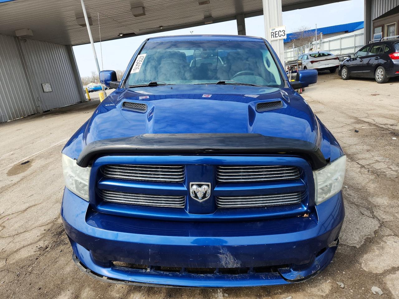 2011 DODGE RAM 1500 photo 9