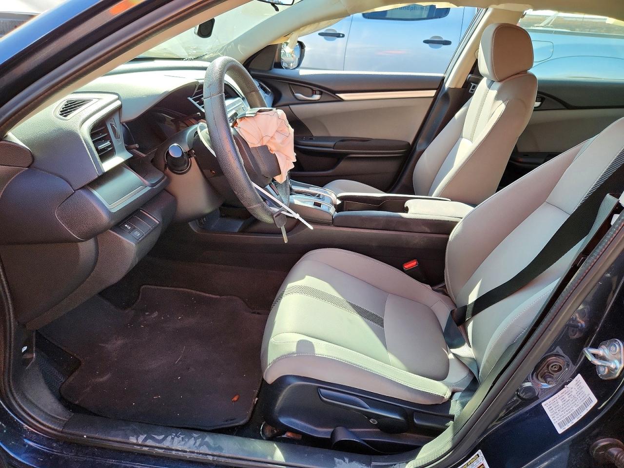 2017 HONDA CIVIC LX photo 19