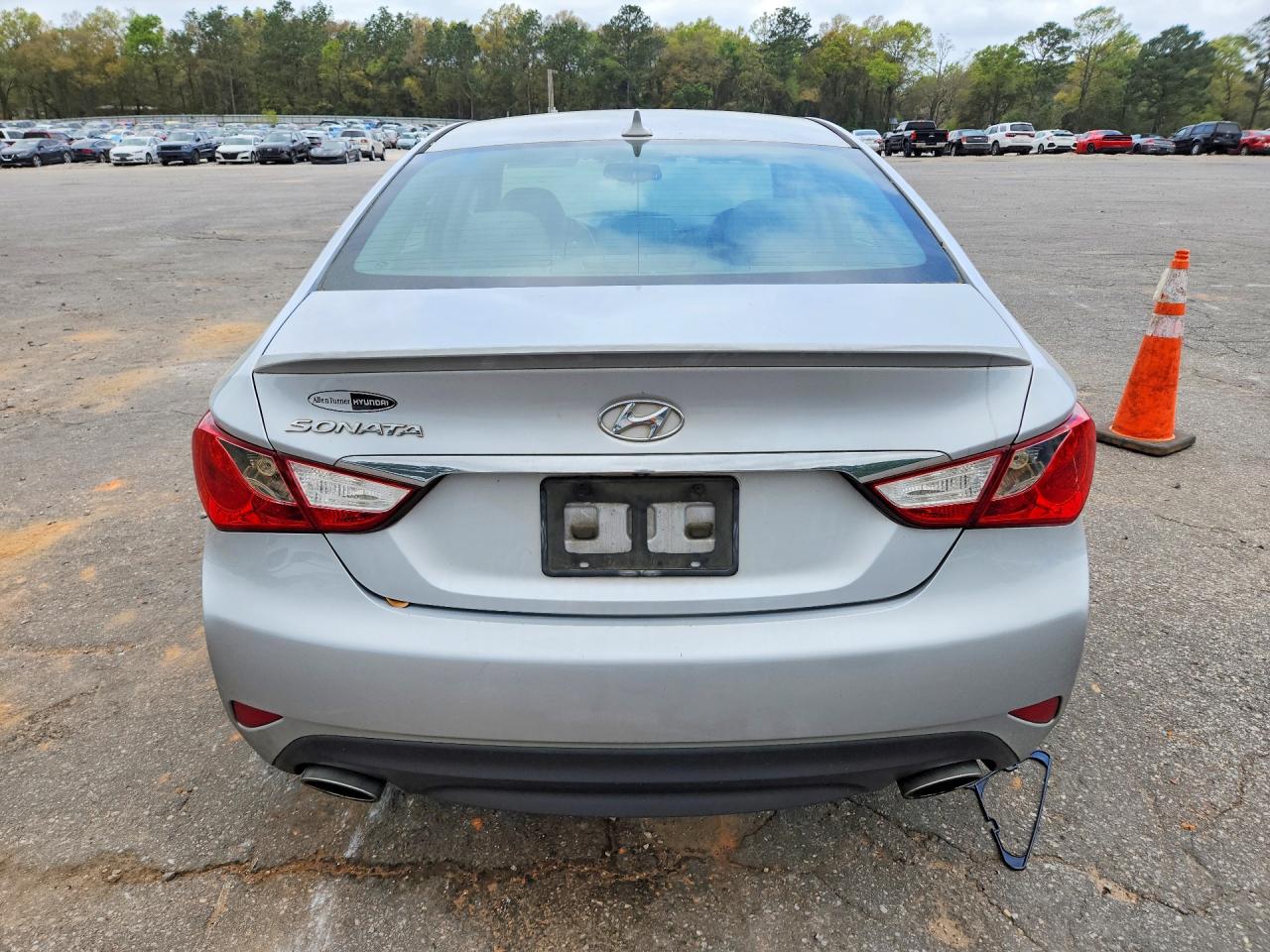 2014 HYUNDAI SONATA SE photo 6
