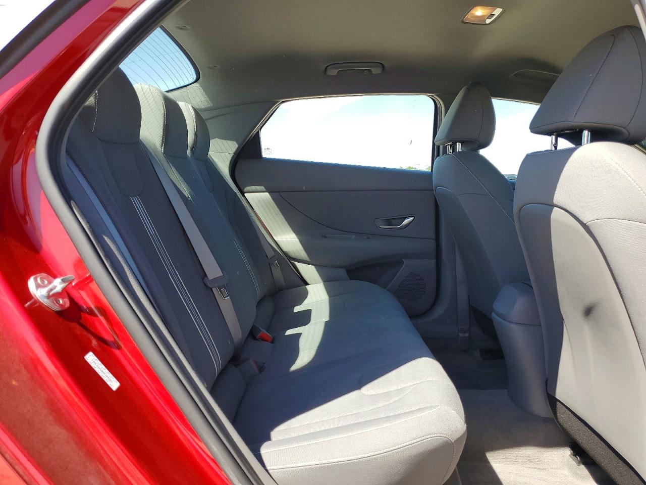 2021 HYUNDAI ELANTRA SEL photo 28