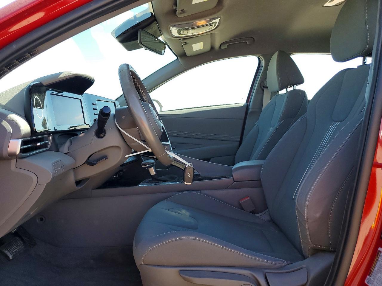 2021 HYUNDAI ELANTRA SEL photo 19