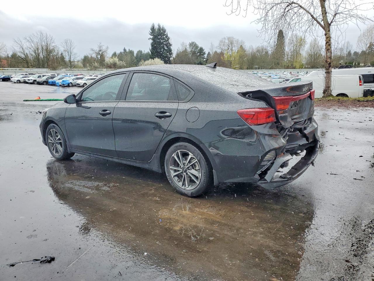 2023 KIA FORTE LXS photo 3