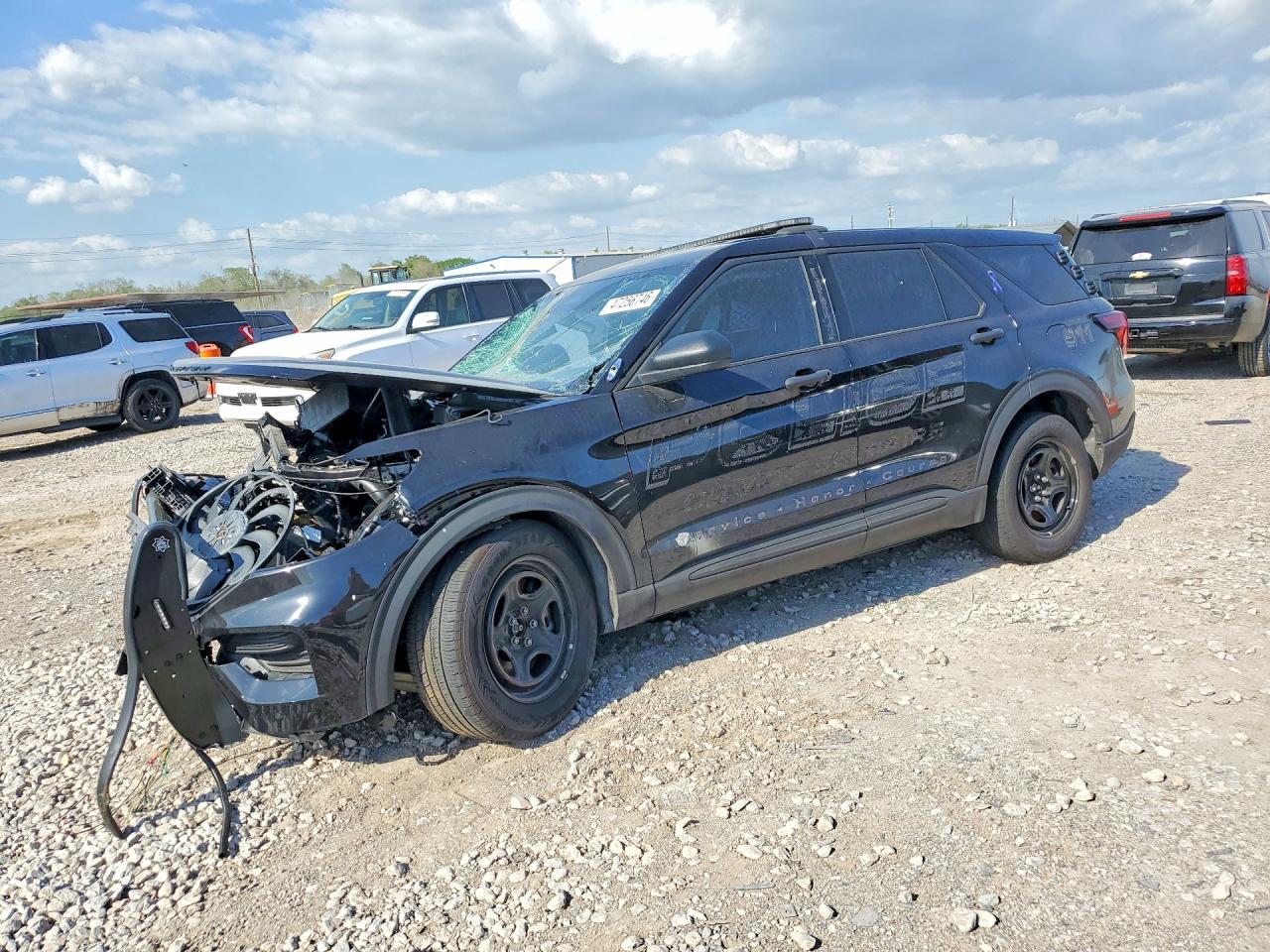 2025 FORD EXPLORER photo 2