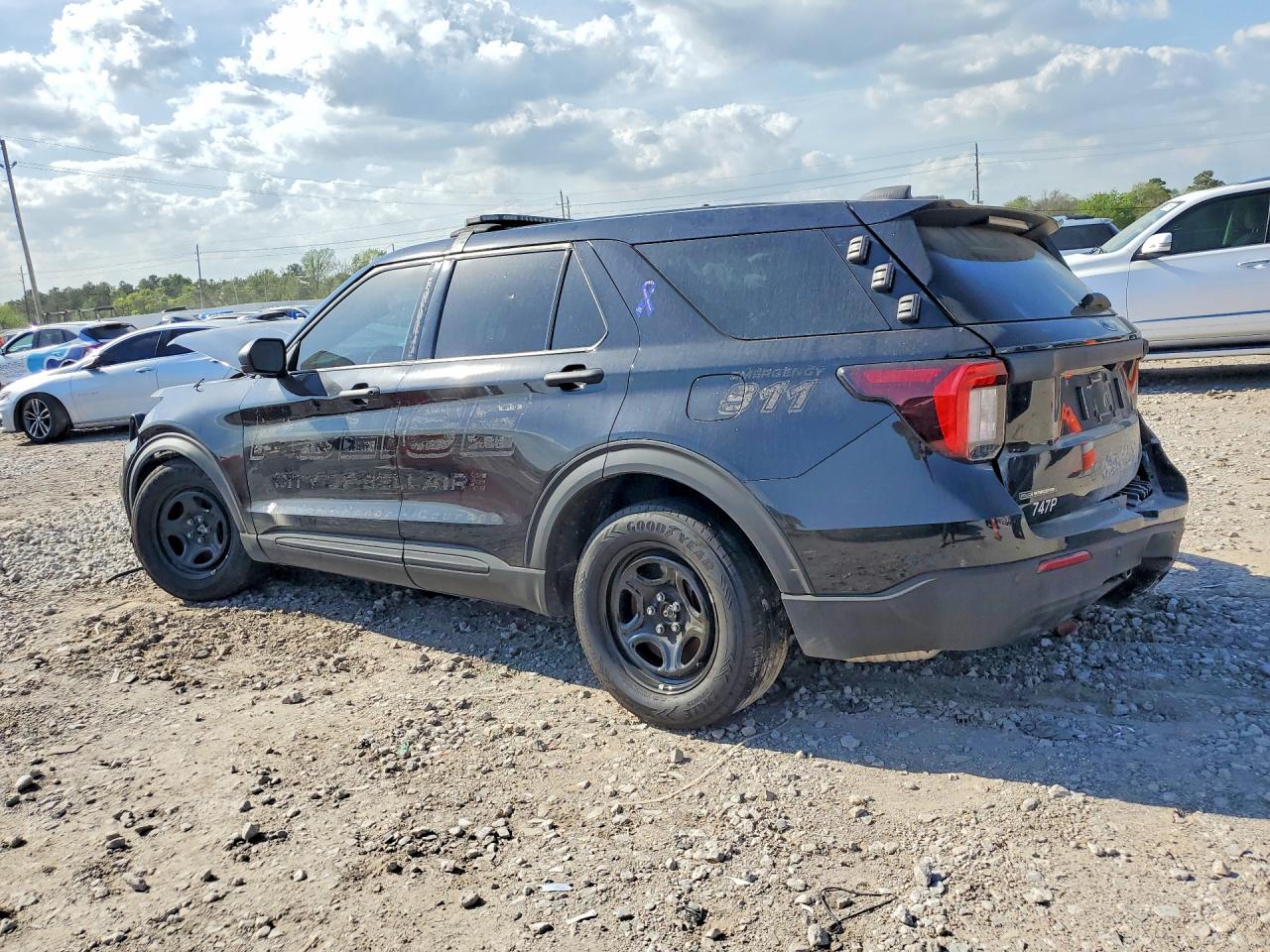 2025 FORD EXPLORER photo 3
