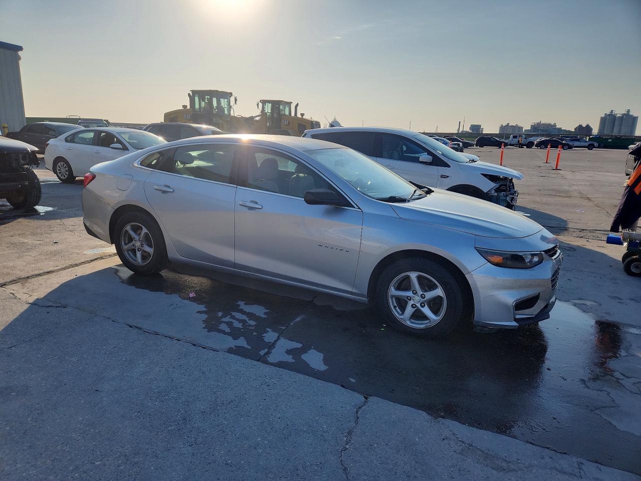 2016 CHEVROLET MALIBU LS photo 4